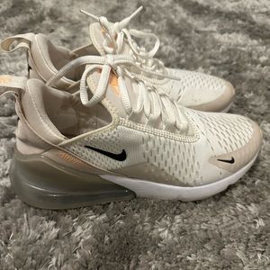Women’s NIKE Air Max 270 in Desert Sand Peach Cream US 8